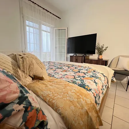 Apartment Elia *
