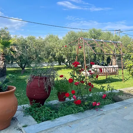 Lejlighed Elia Karianí