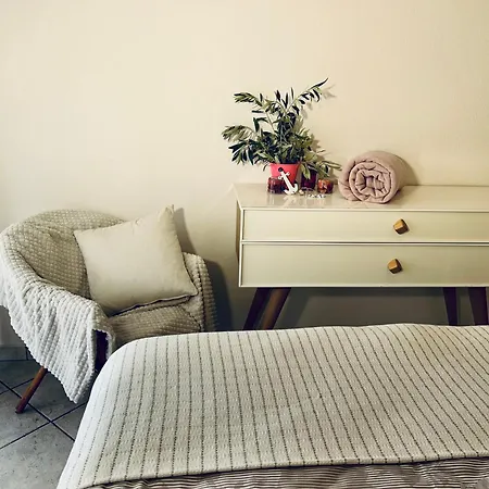 Lejlighed Elia Karianí