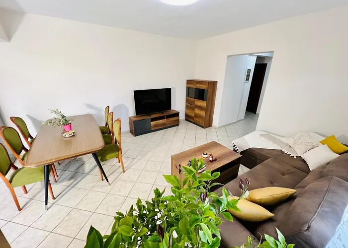 Apartamento Elia Karianí